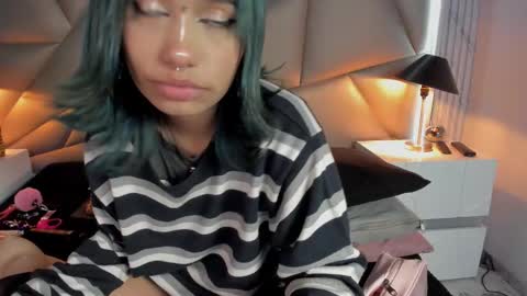 valery_smith15 online show from 03.06.25