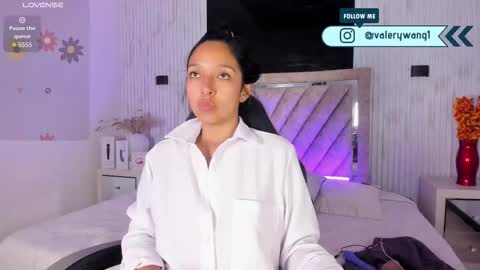 Val online show from 12.22.25