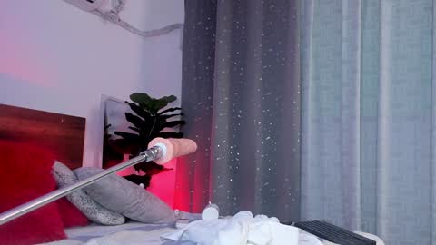 Snapshot of valery_yepes_ chatting on 12.18.24 Valery online show from 12.18.24
