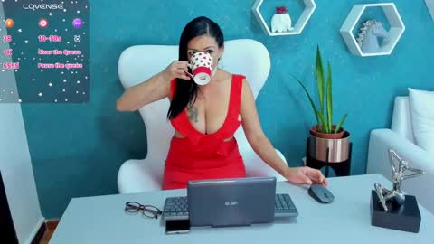 Snapshot of valerydiamond_ chatting on 02.17.25 Valery online show from 02.17.25