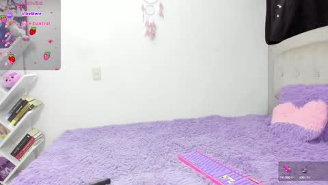 Snapshot of valerymind chatting on 12.14.24 Valery Min online show from 12.14.24