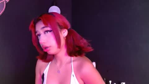 Snapshot of valerysmith18 chatting on 09.22.25 zoe online show from 09.22.25