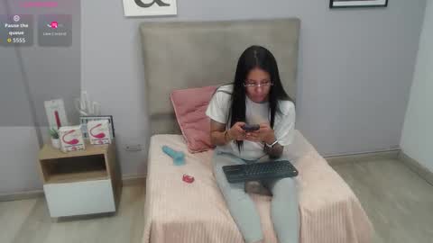 valevicious online show from 11.15.25