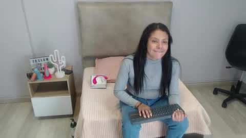 valevicious online show from 12.18.25