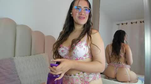 valey_x online show from 04.04.26