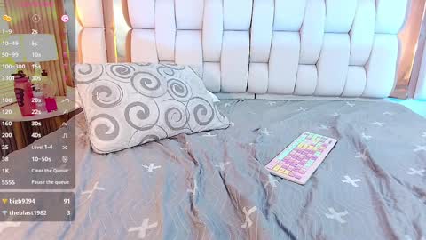 Valkiria moore  online show from 02.24.25