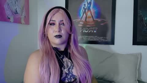 Snapshot of valkiria_moore chatting on 05.21.26 Valkiria moore online show from 05.21.26