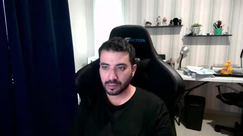 Roberto Carlos online show from 10.31.25