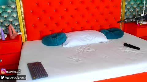 Valerie Val V online show from 02.22.26