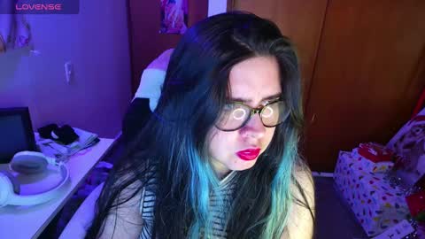 Im Violet online show from 12.11.24