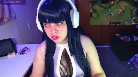 Im Violet online show from 01.08.25