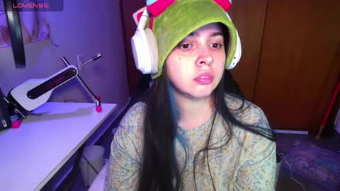 Im Violet online show from 01.24.25