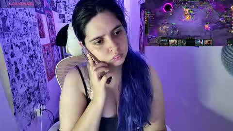 Im Violet online show from 11.12.25