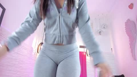 Vallolet Peach  online show from 01.26.25