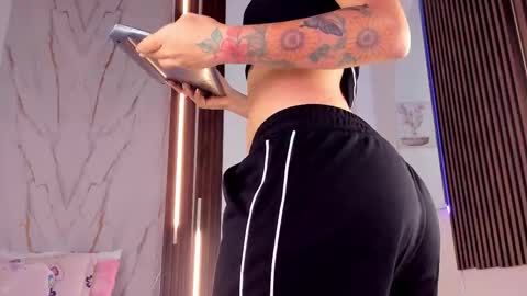 Vallolet Peach  online show from 02.07.26