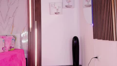 Vallolet Peach  online show from 02.17.26