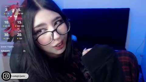 Snapshot of vammpyjane chatting on 10.21.25 vammpyjane online show from 10.21.25