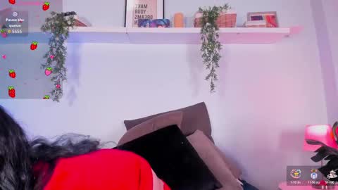Snapshot of vampgyal chatting on 09.29.25 vamp  online show from 09.29.25