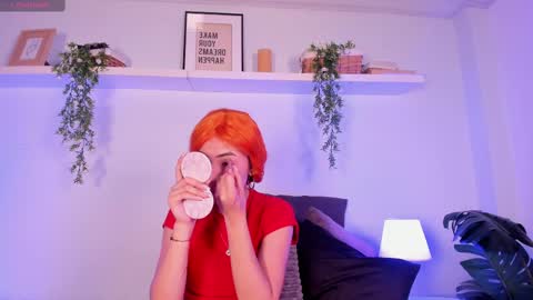 Snapshot of vampgyal chatting on 10.08.25 vamp  online show from 10.08.25