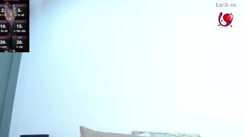 Snapshot of vampgyal chatting on 10.09.25 vamp  online show from 10.09.25