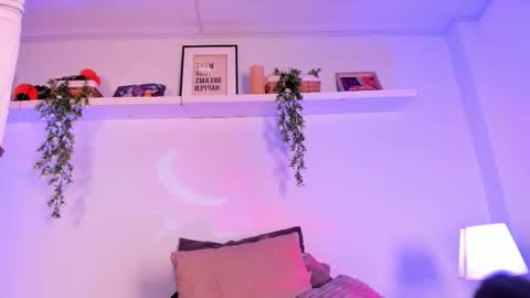 vamp  online show from 11.27.25