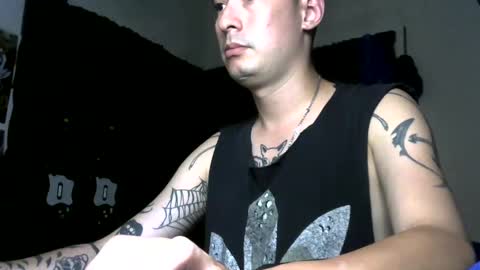 Snapshot of vampireathome chatting on 09.24.25 vampireathome online show from 09.24.25