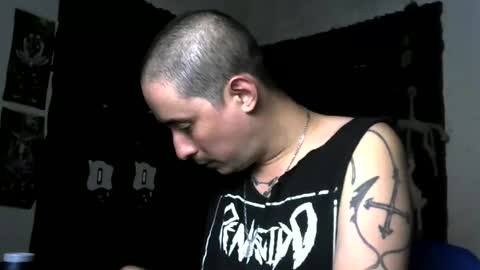 Snapshot of vampireathome chatting on 10.24.25 vampireathome online show from 10.24.25