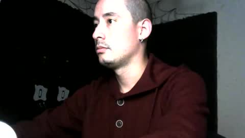 Snapshot of vampireathome chatting on 11.18.25 vampireathome online show from 11.18.25