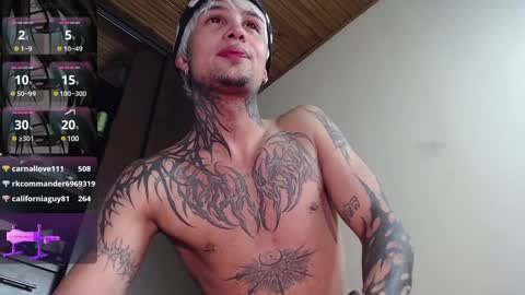 Snapshot of vampiredavyd chatting on 12.10.24 david guzman i model independenthelp me with a thumbs up online show from 12.10.24