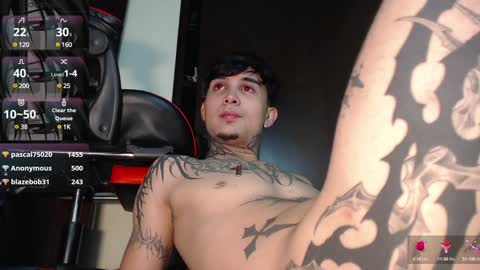 Snapshot of vampiredavyd chatting on 12.27.24 david guzman i model independenthelp me with a thumbs up online show from 12.27.24