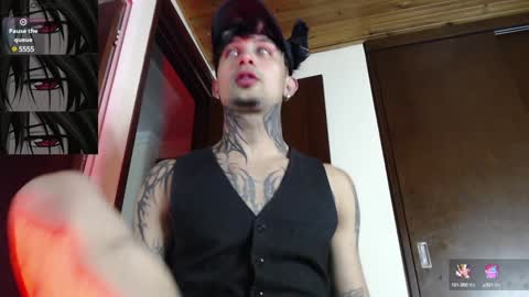 Snapshot of vampiredavyd chatting on 01.24.25 david guzman i model independenthelp me with a thumbs up online show from 01.24.25