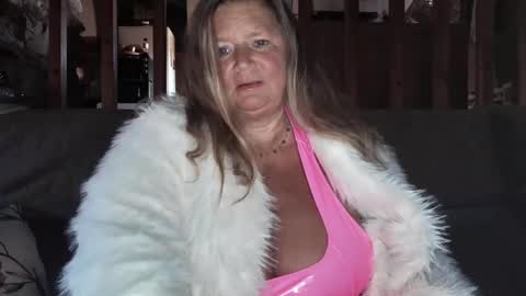 vampwoman online show from 01.02.25