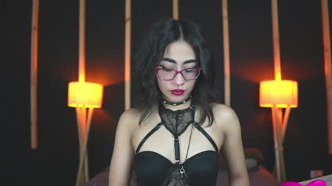 vampy_dolll online show from 01.15.25