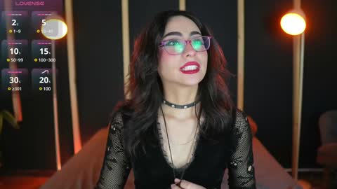 vampy_dolll online show from 01.30.25