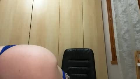 Snapshot of vanda26 chatting on 09.24.25 Vanda online show from 09.24.25