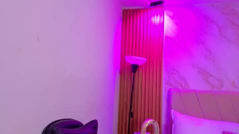 vane_coral online show from 02.06.26