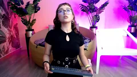 Snapshot of vane_dann chatting on 02.17.26 Vane online show from 02.17.26