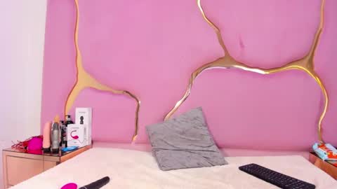 Snapshot of vanelin18 chatting on 09.20.25 Vane online show from 09.20.25