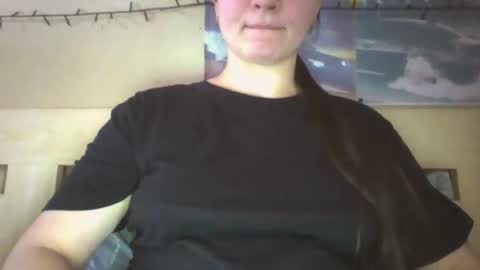 Snapshot of vanesajewel chatting on 02.08.25 VanesaJewel online show from 02.08.25