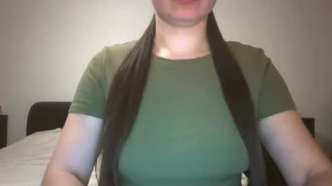 Snapshot of vanesajewel chatting on 03.09.25 VanesaJewel online show from 03.09.25