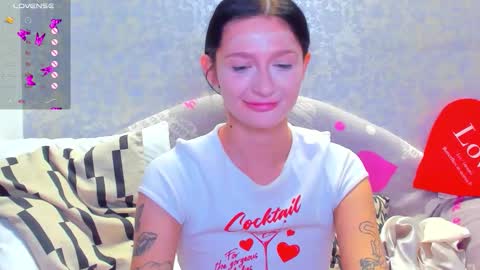 Snapshot of vanessa_florence chatting on 09.20.25 RUSSIAN BARBIE BABE online show from 09.20.25