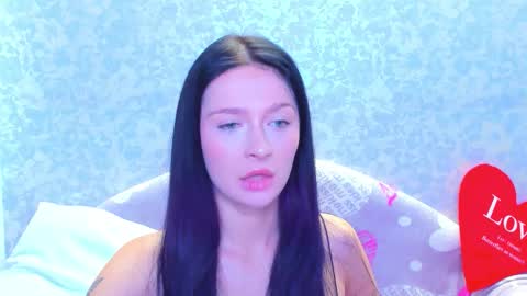 Snapshot of vanessa_florence chatting on 10.10.25 RUSSIAN BARBIE BABE online show from 10.10.25