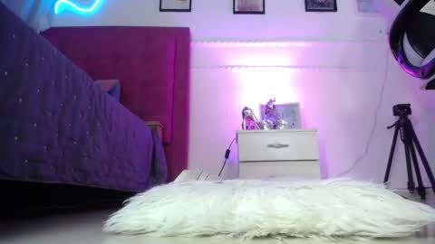 kamila online show from 12.13.24