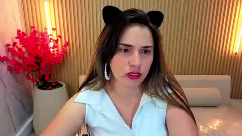 Snapshot of vanessa_tp chatting on 06.11.26 Vane . online show from 06.11.26