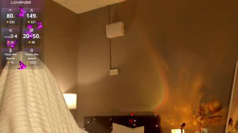 Vanessa Walters online show from 02.12.25
