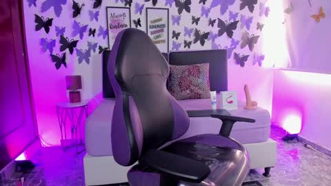 Snapshot of vanessaa_sexygirl chatting on 01.11.25 Vanessa online show from 01.11.25