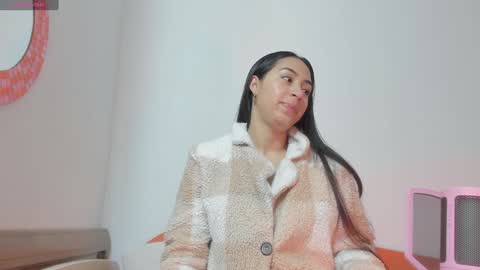 vanessaadol online show from 12.30.24