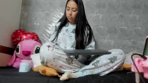 vanessaadol online show from 03.09.25