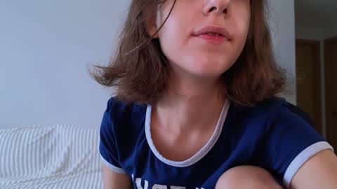 Snapshot of vanessabayer chatting on 12.04.24 vanessa online show from 12.04.24