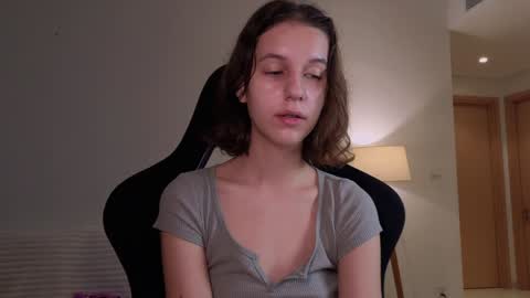 Snapshot of vanessabayer chatting on 12.07.24 vanessa online show from 12.07.24